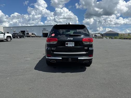 2016 Jeep Grand Cherokee Summit
