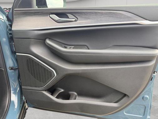 Steel Blue 2026 Jeep Grand Cherokee Limited