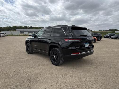 2022 Jeep Grand Cherokee Limited X