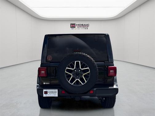 2024 Jeep Wrangler 4-Door Sahara 4x4