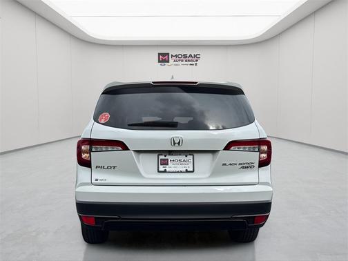 2022 Honda Pilot AWD Black Edition