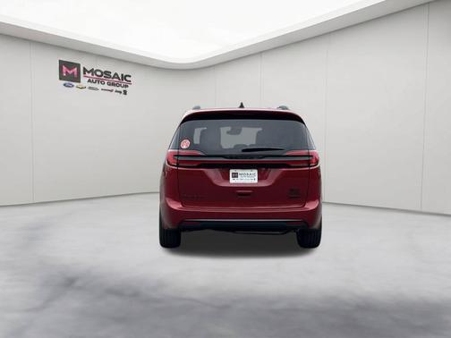 Red Hot Pearlcoat 2027 Chrysler Pacifica L