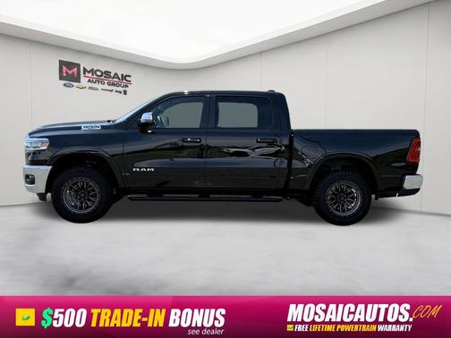 Diamond Black Crystal Pearlcoat 2025 RAM 1500 Laramie