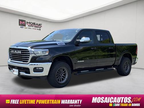 Diamond Black Crystal Pearlcoat 2025 RAM 1500 Laramie