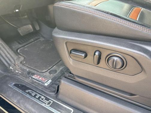 Onyx Black 2021 GMC Sierra 1500 AT4