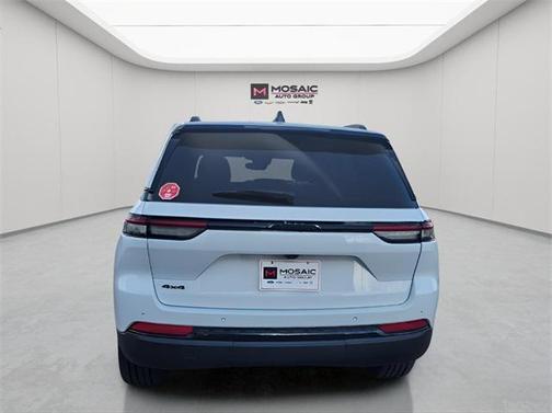 2024 Jeep Grand Cherokee Altitude
