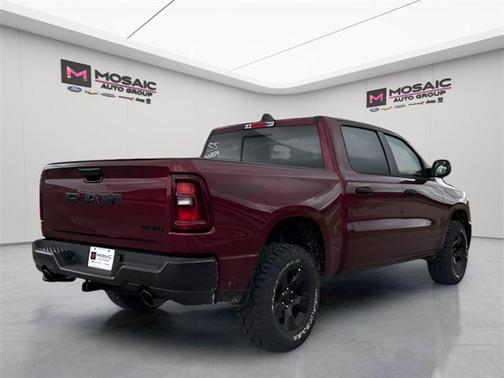 2025 RAM 1500 Warlock Crew Cab 4x4 5'7' Box