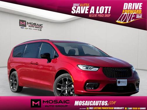 Red Hot Pearlcoat 2026 Chrysler Pacifica L