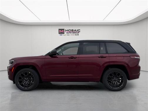 2025 Jeep Grand Cherokee Summit