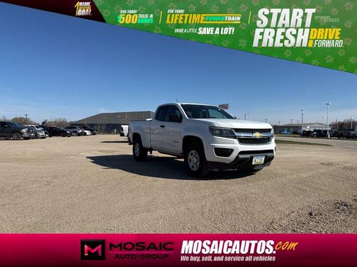 Summit White 2015 Chevrolet Colorado WT