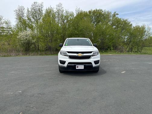 Summit White 2015 Chevrolet Colorado WT