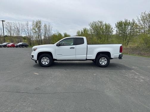 Summit White 2015 Chevrolet Colorado WT