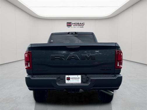 2025 RAM 2500 Big Horn Crew Cab 4x4 6'4' Box