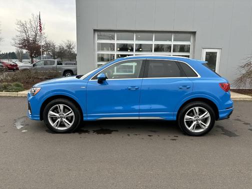 2020 Audi Q3 45 S line Premium