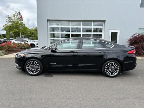 2017 Ford Fusion Hybrid Titanium