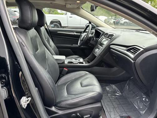 2017 Ford Fusion Hybrid Titanium