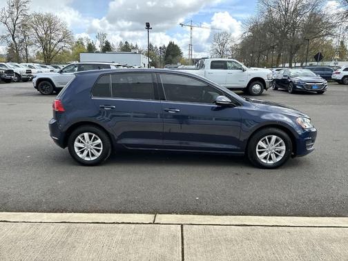 2015 Volkswagen Golf TSI S