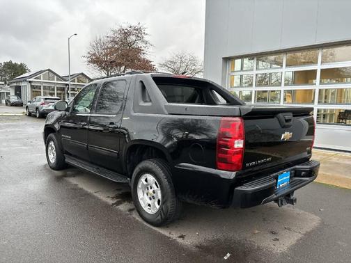 2011 Chevrolet Avalanche 1500 LS