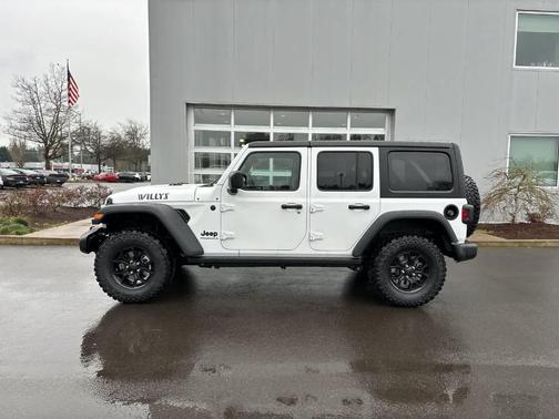 2025 Jeep Wrangler Sport
