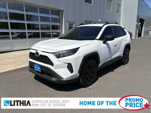 2020 Toyota RAV4 LE