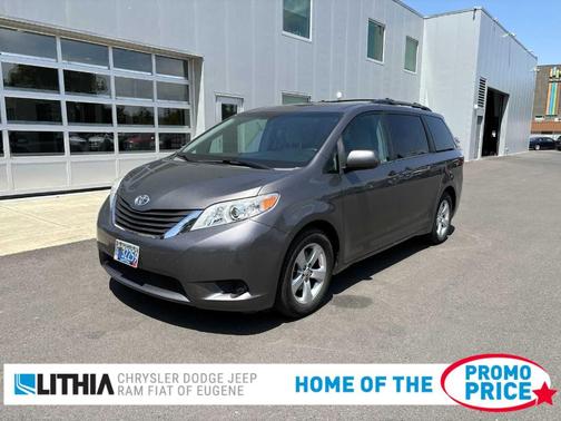2017 Toyota Sienna LE
