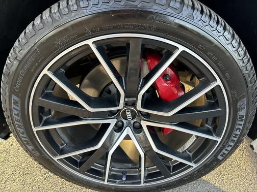 2020 Audi Q8 55 Premium Plus