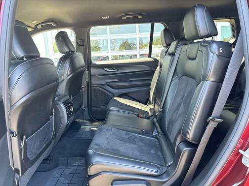 2024 Jeep Grand Cherokee L Laredo