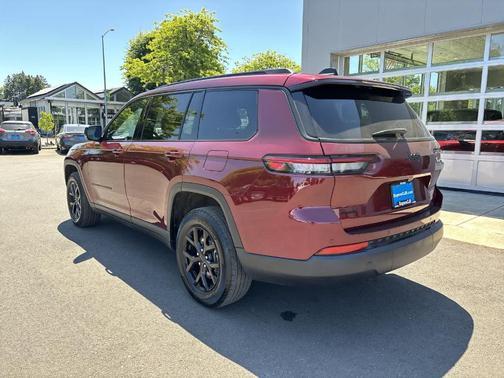 2024 Jeep Grand Cherokee L Laredo