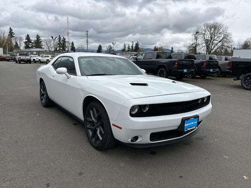 2023 Dodge Challenger SXT