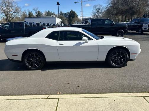 2023 Dodge Challenger SXT