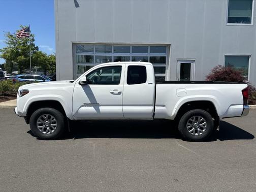 2018 Toyota Tacoma SR5
