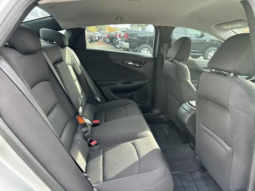 2017 Chevrolet Malibu 1LS