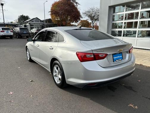 2017 Chevrolet Malibu 1LS