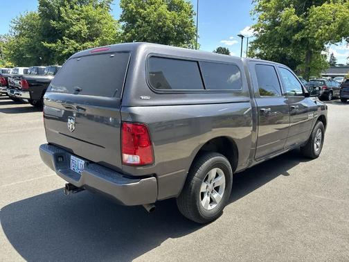 2018 RAM 1500 ST