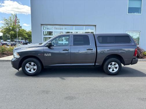 2018 RAM 1500 ST