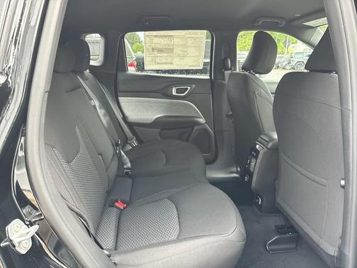 2025 Jeep Compass Sport