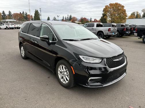 2024 Chrysler Pacifica Touring-L