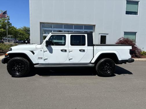 2020 Jeep Gladiator Overland