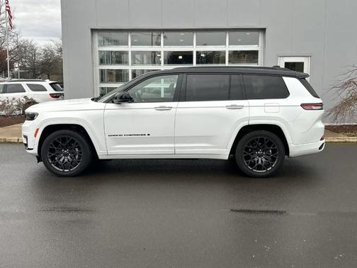 2023 Jeep Grand Cherokee L Summit