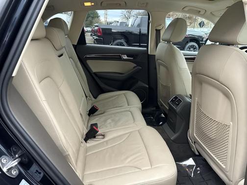 2017 Audi Q5 2.0T Premium Plus