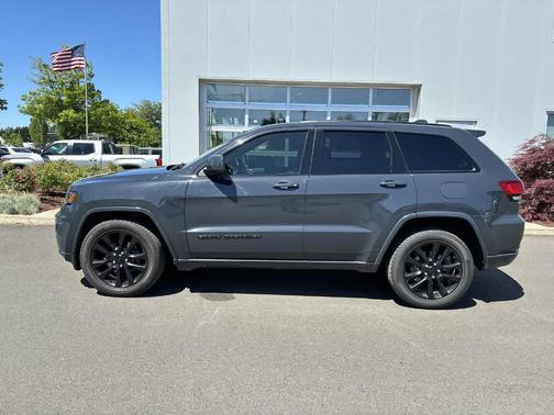 2018 Jeep Grand Cherokee Altitude
