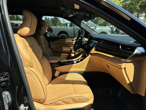 2021 Jeep Grand Cherokee L Summit