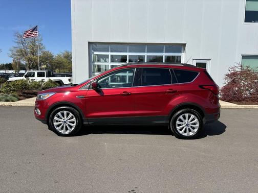2019 Ford Escape SEL