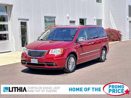 2014 Chrysler Town & Country Touring-L