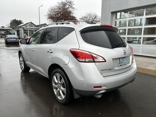 2011 Nissan Murano LE
