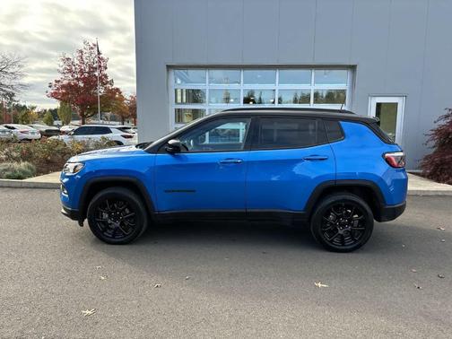 2022 Jeep Compass Altitude
