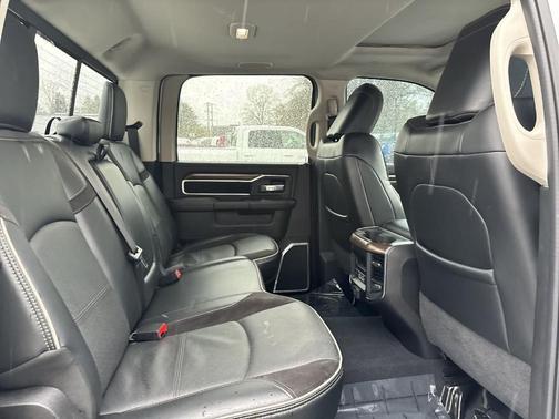 2024 RAM 3500 Laramie
