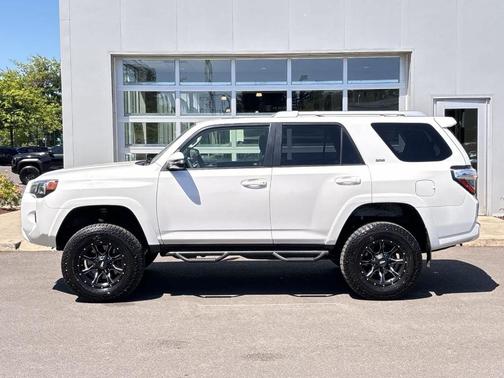 2017 Toyota 4Runner SR5 Premium