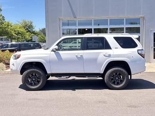 2017 Toyota 4Runner SR5 Premium