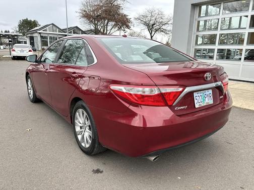 2016 Toyota Camry XLE